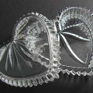 Vintage Wedgwood Clear Crystal Glass Heart Shaped Trinket Box (W8-50